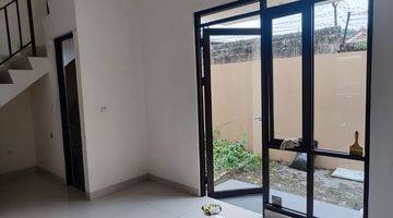 Gambar 1 Rumah Minimalis 2 Lantai Bagus Unfurnished di Pasteur, Bandung