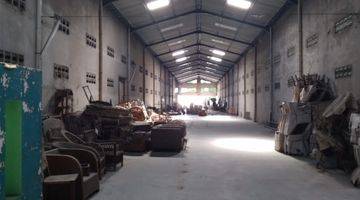 Gambar 1 GUDANG SUKOHARJO AKSES CONTAINER 40 FEET 
ZONA MERAH INDUSTRI DILENGKAPI LOADING DOCK