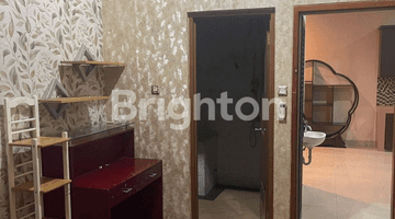 Gambar 3 Rumah Siap Huni Semi Furnished 2,5 Lantai di Jalan Gading Indah