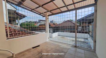 Gambar 1 Rumah 2 Lantai Bagus Semi Furnished di Kayu Putih Bebas Banjir