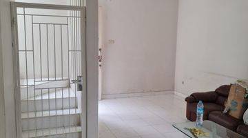 Gambar 3 Rumah 2 Lantai Shm Hadap Selatan Harga Murah  