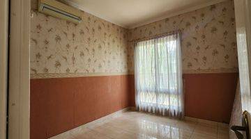 Gambar 2 Rumah SHM Semifurnished Bagus Selatan Dekat Mal dan Komersil Area