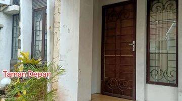 Gambar 3 Rumah 2 Lantai Bagus Semi Furnished SHM di Legenda Wisata, Bogor