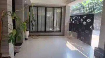 Gambar 1 Rumah 3 Lantai Full Furnished Baru Renovasi di Rawamangun, Jakarta Timur