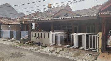 Gambar 1 Rumah di Villa Pamulang SHM Hadap Timur