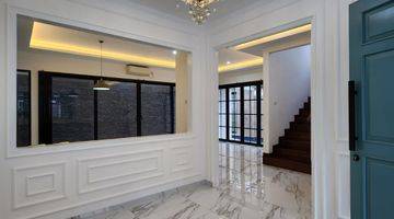 Gambar 3 Rumah 2 Lantai Bagus Furnished SHM di Discovery Conserva, Tangerang Selatan