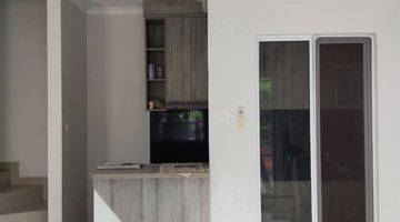 Gambar 3 Rumah 2 lantai di Malibu Village Gading Serpong