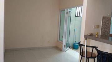 Gambar 1 Dijual Premier Park 2 Rumah 2 Lt 