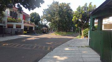 Gambar 5 Rumah Mewah Cantik dan Asri Dekat Stasiun LRT Cibubur