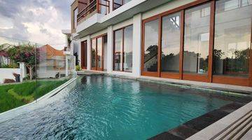 Gambar 1 Luxury Villa di Canggu Sisa 1 Unit Spesial Untuk Anda. Lokasi Sangat Strategis di Pusat Canggu.