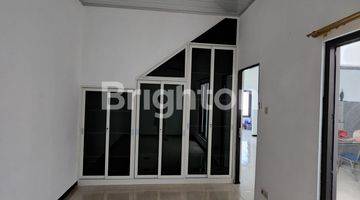 Gambar 3 RUMAH PURI CITRA RUNGKUT 1.5 LANTAI SEMI FURNISH