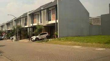 Gambar 2 Rumah 2 Lantai Bagus Semi Furnished SHM di Kota Baru Parahyangan