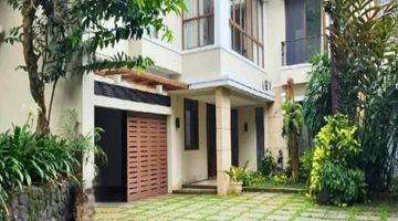 Gambar 1  Rumah Townhouse Modern Tropical Design  Bagus Unfurnished SHM - Sertifikat Hak Milik di Kemang