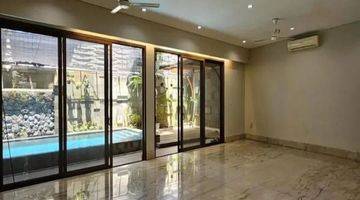 Gambar 3  Rumah Townhouse Modern Tropical Design  Bagus Unfurnished SHM - Sertifikat Hak Milik di Kemang