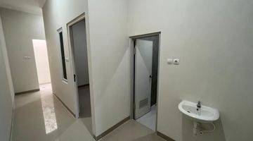 Gambar 4 Rumah 2 Lantai Baru Semi Furnished SHM di Poris Indah, Tangerang