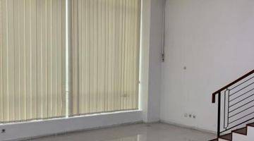 Gambar 5 Unit Office Grand Slipi Tower Semi Furnished