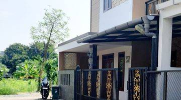 Gambar 2 Rumah bagus, 2 lantai semi Furnished, siap huni di Ciracas