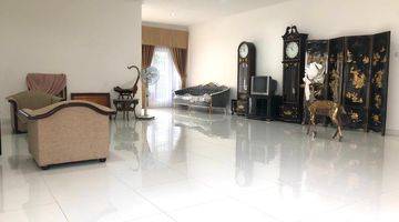 Gambar 5 Rumah Luas Semi Furnished Siap Huni Dikawasan Jakarta Selatan