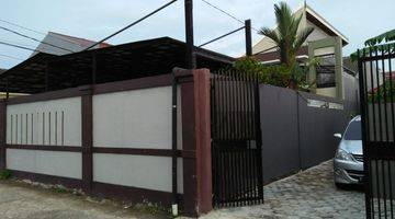 Gambar 2 Dijual rumah dengan pekarangan luas dan asri