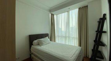 Gambar 2 Disewakan Murah Luxury Apartment The Peak Sudirman Jakarta Selatan Private Lift Very Good Condition Furnished 3 Bedrooms