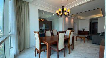 Gambar 4 Disewakan Murah Luxury Apartment The Peak Sudirman Jakarta Selatan Private Lift Very Good Condition Furnished 3 Bedrooms