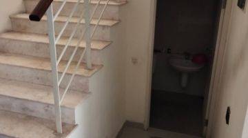 kamar mandi rumah terawat di diamond hill,