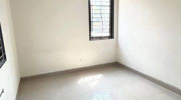 Gambar 5 Jual Cepat Rumah Bagus 2 Lantai di The Savia, Bsd, Tangerang Selatan