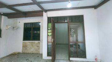 Gambar 1 Rumah SHM di Kencana Loka, Bsd, Tangerang