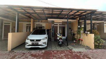 Gambar 2 Rumah Minimalis Dalam Cluster Area Serpong Dekat Graha