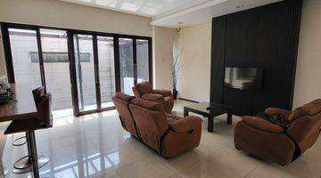 Gambar 5 Dijual Rumah Modern Minimalis 3 Lantai Split Level