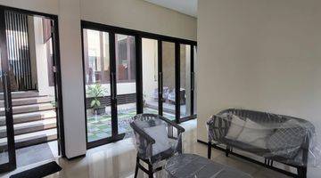 Gambar 2 Dijual Rumah Modern Minimalis 3 Lantai Split Level