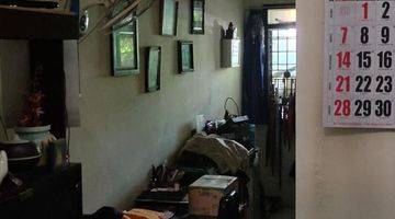 Gambar 3 Dijual rumah lokasi strategis di Babatan Pilang Wiyung 2 Lantai SHM