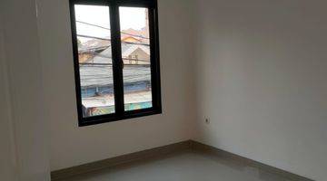 Gambar 5 Rumah Dijual Jl.cempaka Putih Timur Raya 2 Lantai Jakarta Pusat 2.4m Shm