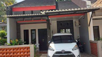 Gambar 1 Dijual Rumah 2 Lantai Hoek Hadap Taman Di Bintaro 