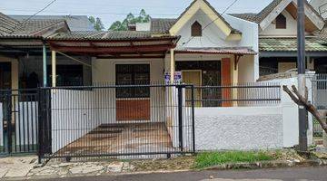 Gambar 1 Jual rumah di kencana loka sektor 12.5 BSD, depan SMP 19 .