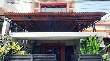 Gambar 1 Rumah 3,5 Lantai Semi Furnished Di Kebayaton Baru