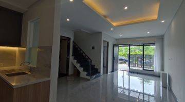 Gambar 3 Dijual Rumah Mewah Modern Industrial Pakuwon City Surabaya Timur