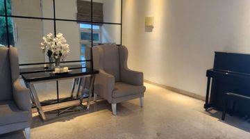 Gambar 3 Rumah Golf Residence Kemayoran 144m2 2 1/2 Lantai Sangat Bagus