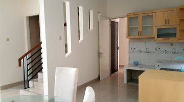 Gambar 4 Rumah 2 Lantai Bagus Semi Furnished di Tomang,jakarta Barat