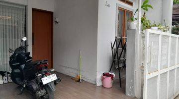 Gambar 3 Dijual Rumah Modern Minimalis Bagus  Furnished Sudah Renovasi