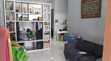 Gambar 4 Dijual Rumah Modern Minimalis Bagus  Furnished Sudah Renovasi