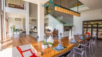 Gambar 2 Villa 2 Lantai 6KT dengan View Laut di Ketewel, Gianyar SHM