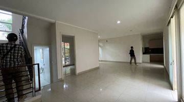 Gambar 3 Unit Langka Rumah Di Cluster Lotus Summarecon Bekasi