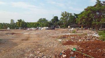 Gambar 3 Disewakan Lahan Depan Terminal Terpadu Pulogebang