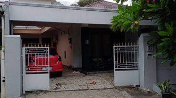 Gambar 1 Rumah 2 Lantai Bagus Semi Furnished SHM di Perumahan Mas Naga , Bekasi