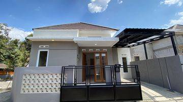 Gambar 5 Dijual Rumah Baru Desain Moderen di Berbah Sleman Yogyakarta