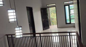 Gambar 2 Rumah Lux 2 Lt. Modern Minimalis Setiabudi Regensi, Sersan Bajuri