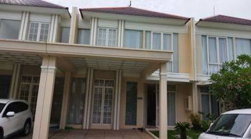 Gambar 1 Rumah 2 Lantai Grand Island Mossel Bay SHM Bagus Semi Furnish