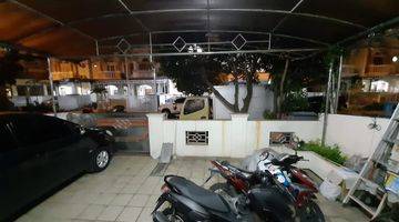 Gambar 5 Dijual Rumah  Semi Furnished HOOK di Golflake Residence Cengkareng | Siap Huni | Ads Gudang Bawah Tanah