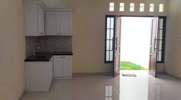 Gambar 3 Rumah American Modern Bebas Banjir SHM 2 Lantai